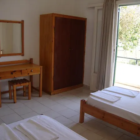 Alex Apartments Roda  Extérieur photo