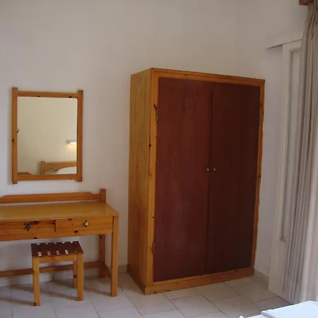Alex Apartments Roda  Extérieur photo