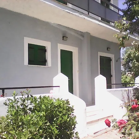 Alex Apartments Roda  Extérieur photo
